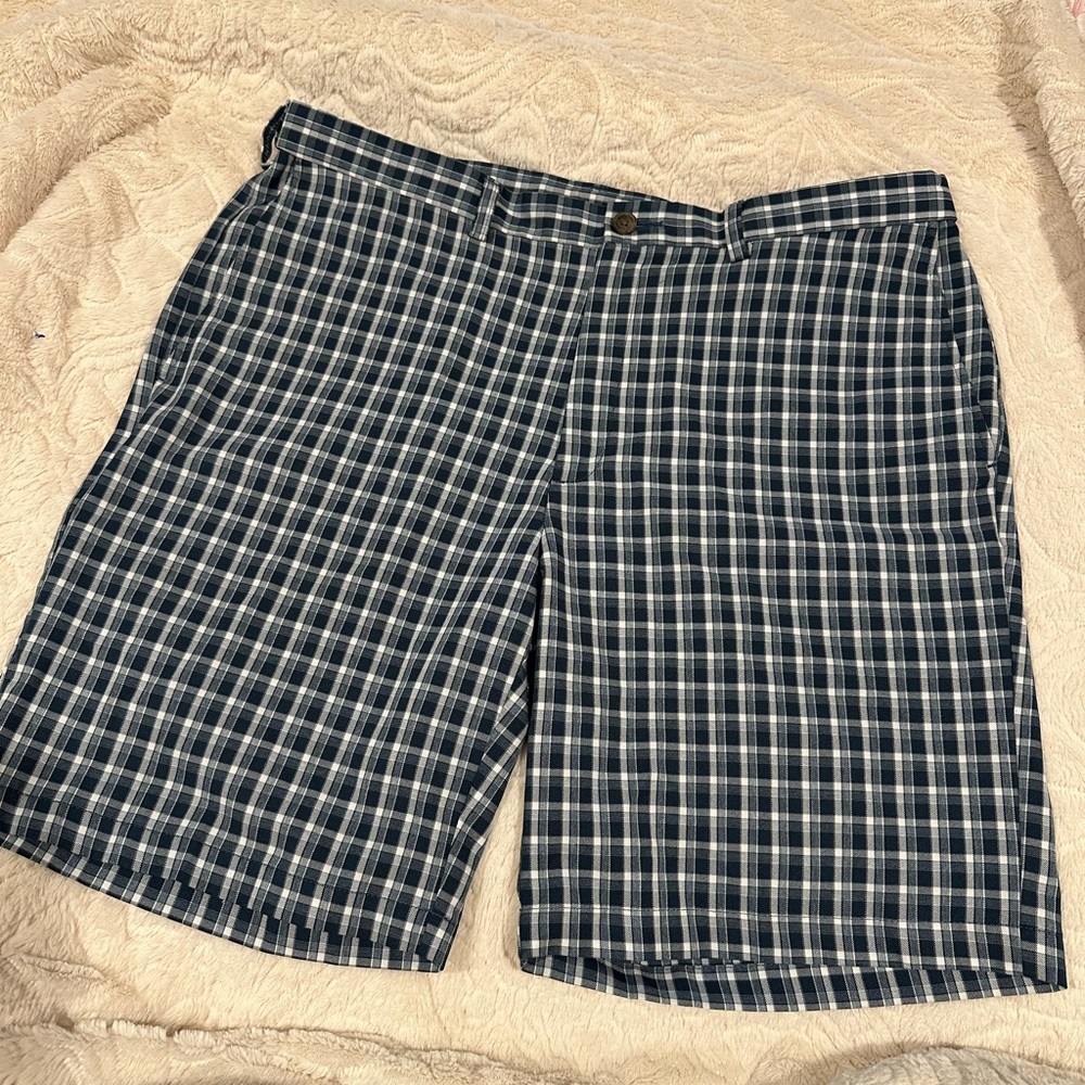 Men's Hagar Cool 18 Pro Navy Plaid Flat Front Shorts